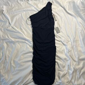 Love X Design Rouched bodycon formal dress. NWT ✨item 060